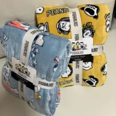 コストコブランケット　スヌーピーPeanuts®大判ひざ掛け 152x177cm