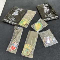 d*3様 ディズニー　ピンバッジ　キーホルダーなど