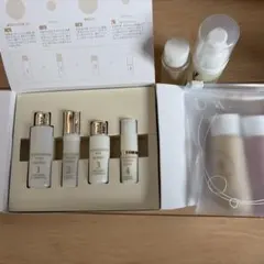 CHANSON COSMETICS シャンソン化粧品 シャンソニエキット - メルカリ