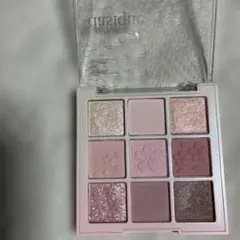 dasique Romantic Blossom アイシャドウパレット