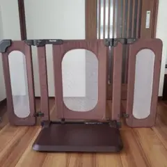 日本育児 おくトビラ Sサイズ　ブラウン　ベビーゲート