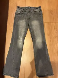 フレアデニムパンツ　ウォッシュ加工　グレー