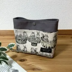 Item thumbnail for item 04d44403-236f-4468-ac21-72f726324497