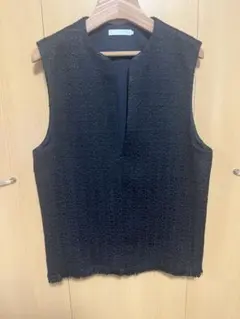 ⚫︎美品⚫︎ICB スラブヤーンツイードベスト 黒　サイズ4のサムネイル