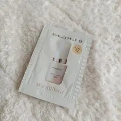 マキアージュ　エッセンスリキッド　オークル10