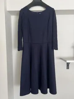 ネイビー Aライン ワンピース 七分袖　レース袖