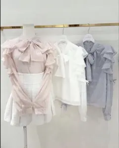 evelyn♡肩フリルリボンBS♡OWのサムネイル