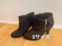 黒ショートブーツ　ヒール　スウェード生地　Sサイズ