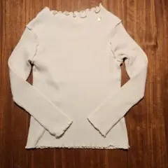 アプレレクール　オフホワイト フリルネック 長袖カットソー　110