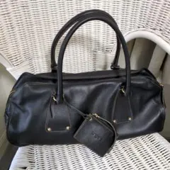 ウンガロ　黒 レザー ショルダーバッグ