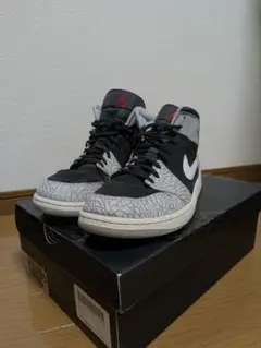 エア・ジョーダン1 MID SE エレファント