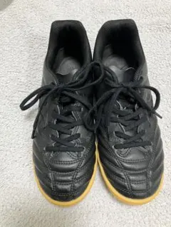 ミズノ　フットサル、サッカーシューズ　屋内用