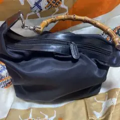 GUCCI ブラック ショルダーバッグ バンブーハンドル