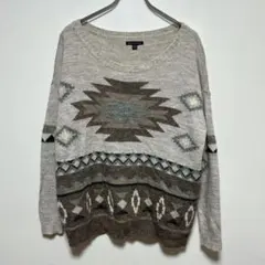 American Eagle Outfitters ネイティブ柄セーター　ニット