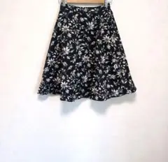 MAJESTIC LEGON　Aライン　フレアスカート　花柄　フラワー　ゴム