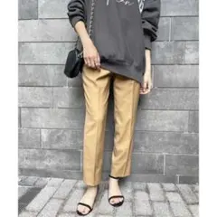 Spick and Span ツイルテーパードパンツ　スラックス　38サイズ