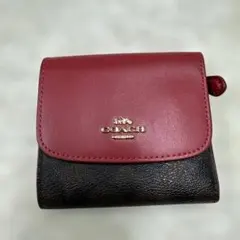 COACH 赤黒 三つ折り財布