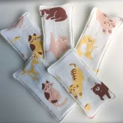 ハーフサイズハンカチ　5枚セット　ネコ①
