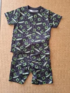 予告なく終了Minecraft 半袖Tシャツとショートパンツ セット