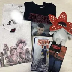 ストレンジャーシングス GUヘビーウェイトスウ エット　sサイズ
