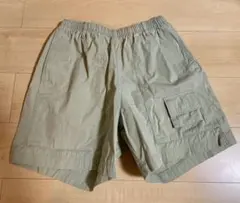美品！ナイキ ショートパンツ カーキ色