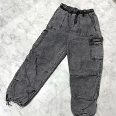 レディース　グレー　カーゴパンツ Fサイズ