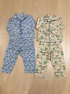 車プリント　恐竜プリント　長袖パジャマ 110cm　2点セット