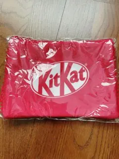 KitKat メイクポーチ 赤　エチュードハウスのサムネイル