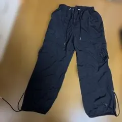INGNI 黒ナイロンカーゴパンツ