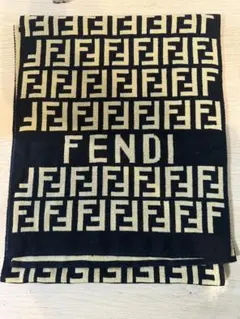 FENDI ヴィンテージニット FFロゴ チェッカー柄 M FENDI ヴィンテージニット FFロゴ チェッカー柄 M - メルカリ