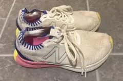 ニューバランス　ランニングシューズ　24cm