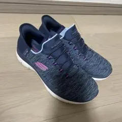 スケッチャーズ スニーカー