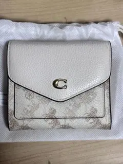 COACH 三つ折り財布 ホワイト/ベージュ