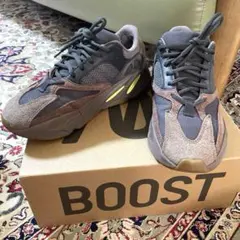 YEEZY BOOST 700 MAUVE