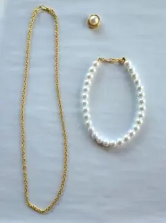 イミテーション　パールネックレス ゴールドチェーン付き　パールボタン飾り