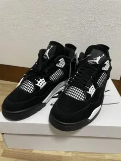エア ジョーダン 4 レトロ 