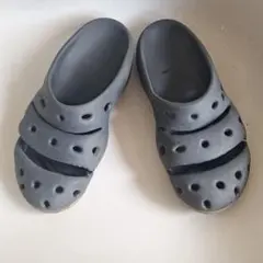 ふ*し様 KEEN サンダル ヨギ ネイビー - メルカリ