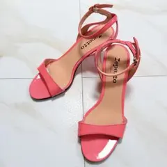 完売品　レペット　repetto ピンク ストラップサンダル　エナメル　37
