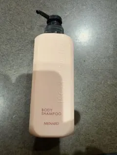 メナード MENARDアロマローズ　ボディシャンプー　550mL 新品のサムネイル