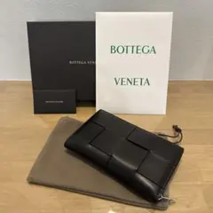 BOTTEGA VENETA マキシイントレチャート 長財布