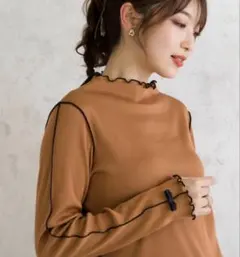 9900円　ローズティアラ　配色メローカットソー　キャメル42