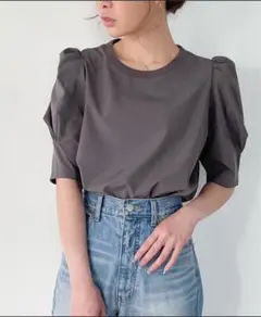 新品・未使用タグ付き✨パフスリーブボリュームブラウス