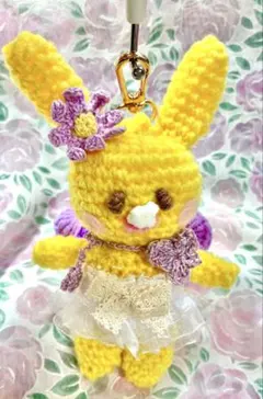 ハンドメイドかぎ針編み♡黄ウサギの編みぐるみ♡マスコットチャーム
