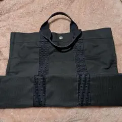 Item thumbnail for item 3c4ca3a6-3a8e-4ab9-a561-f3856cbbdc80