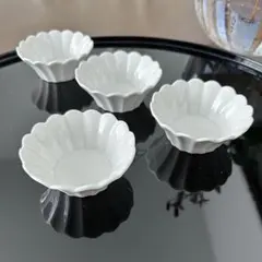 【新品未使用】菊割　豆鉢　ほんのり水色　青白磁　ボウル　4個セット