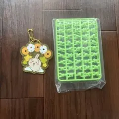 ちいかわ うさぎ アクリルキーホルダー