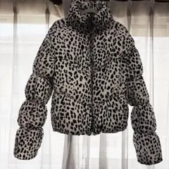 【 Bershka】　ダウン　アウター　ヒョウ柄　レオパードのサムネイル
