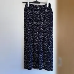 【最終お値下げ！】AZUL BY MOUSSY花柄フレアスカート　美品