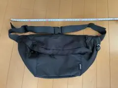 ブラック ボディバッグ・ウエストポーチ
