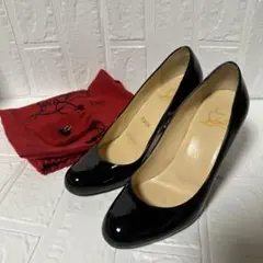 【極美品】クリスチャンルブタン パテント パンプス 黒 35 替えリフト・袋付